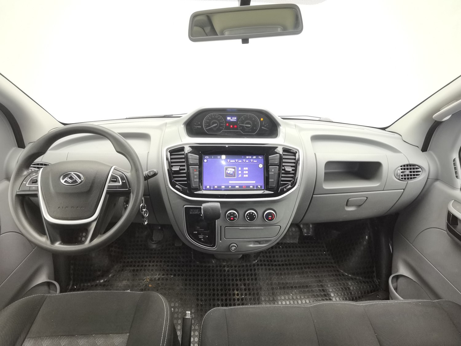 Used SAIC MAXUS V80 2019 2.5 AT