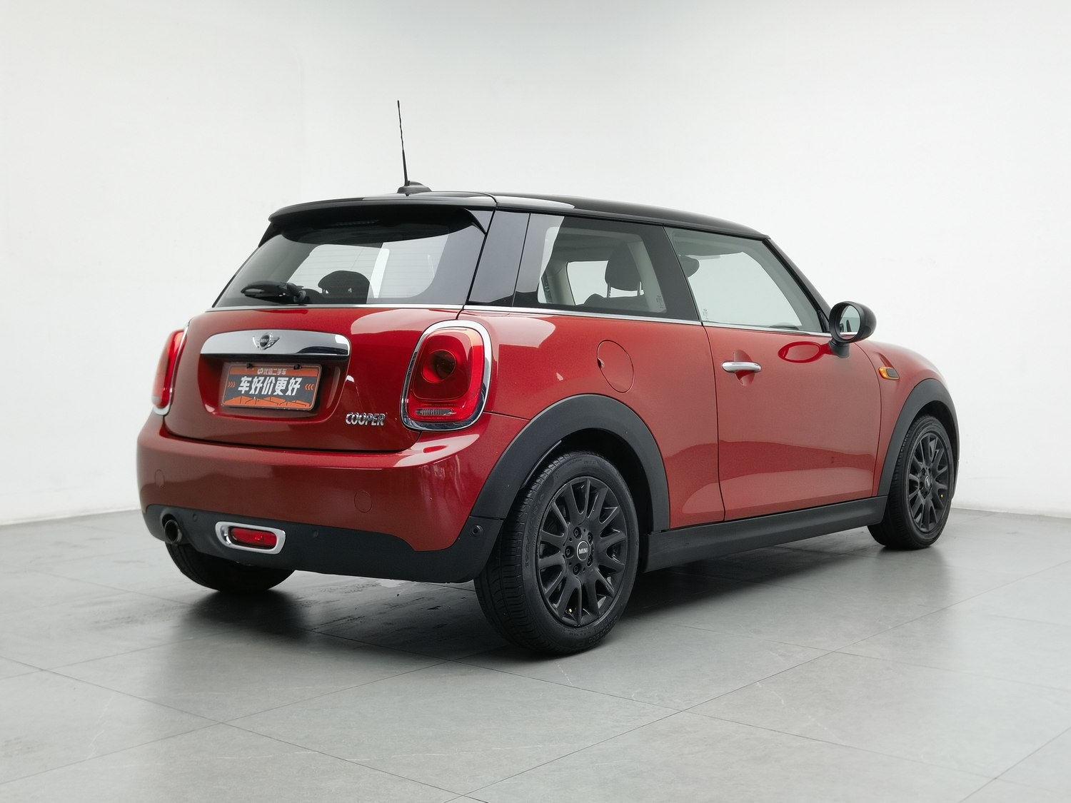 Used MINI MINI 2016 1.5 AT