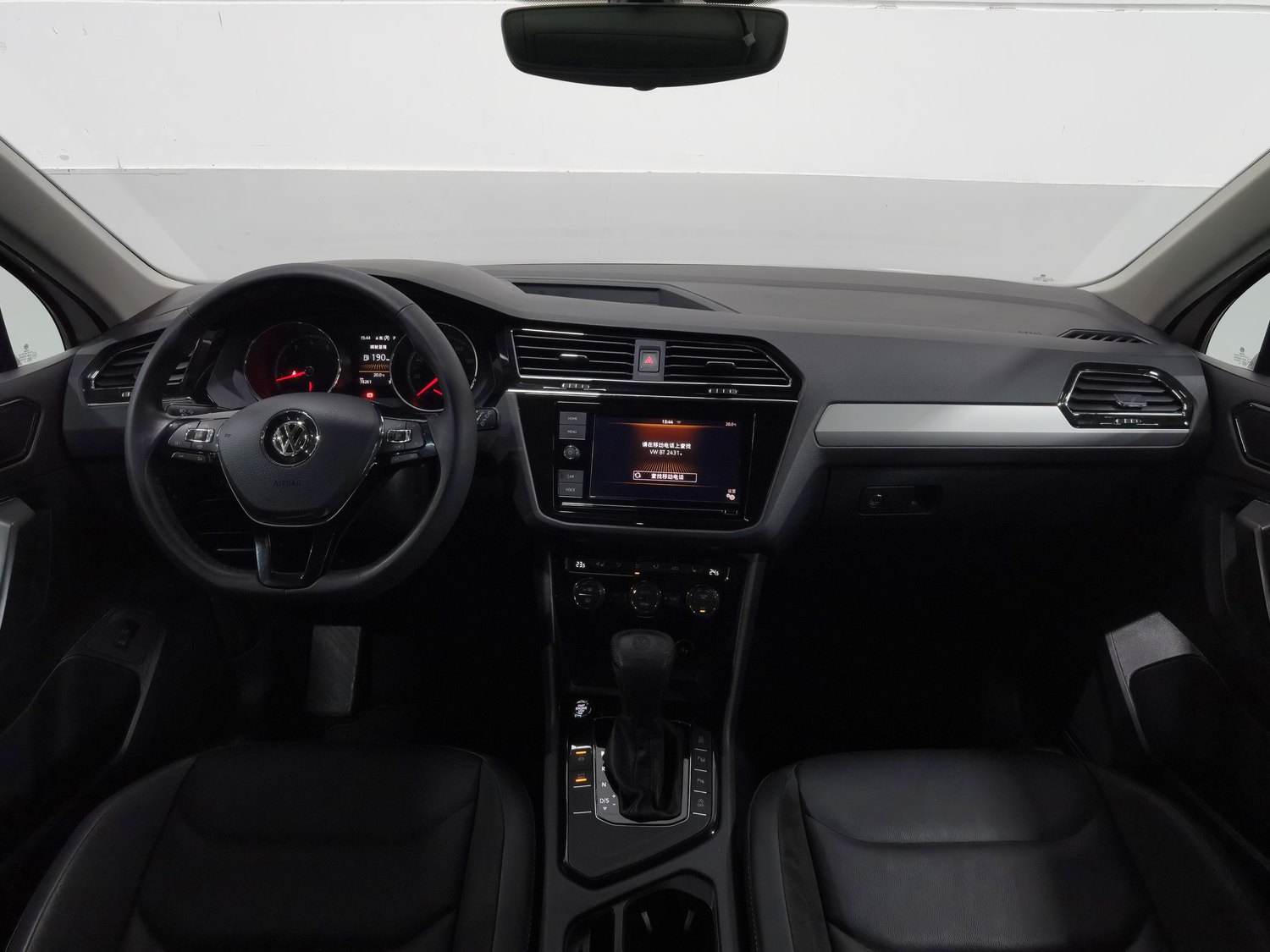 Used Volkswagen Tiguan L 2019 2.0 AT