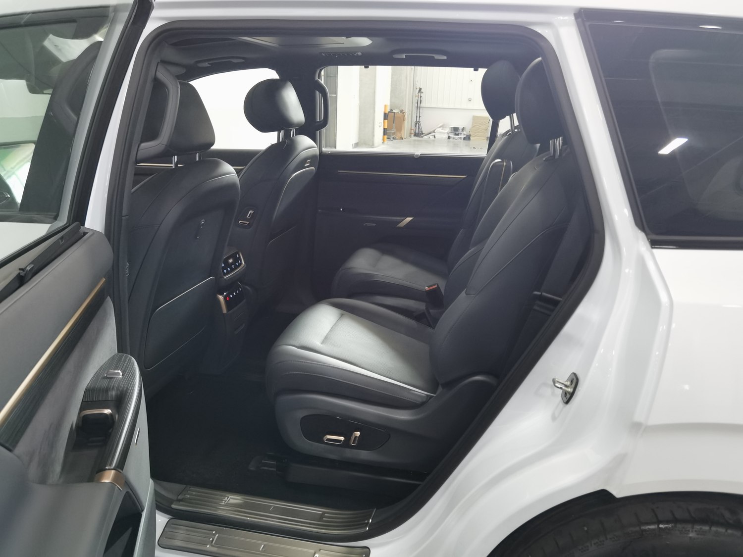 Used Dongfeng eπ 008 2024 1.5 AT