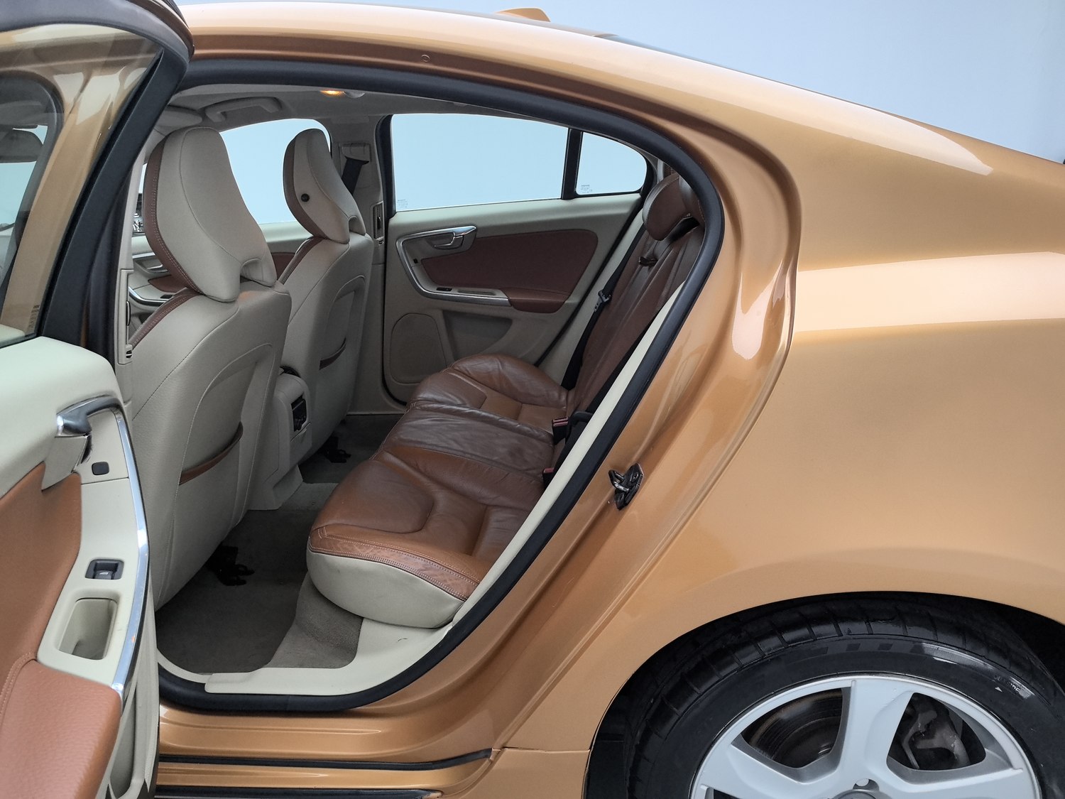 Used Volvo S60 (Import) 2012 2.0 AT