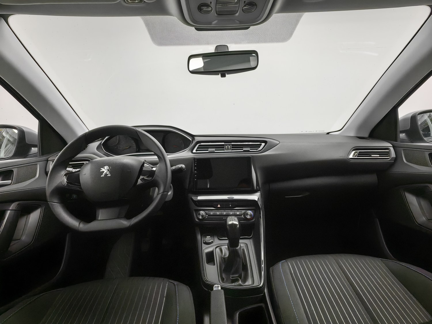 Used Peugeot 308 2016 1.6 MT