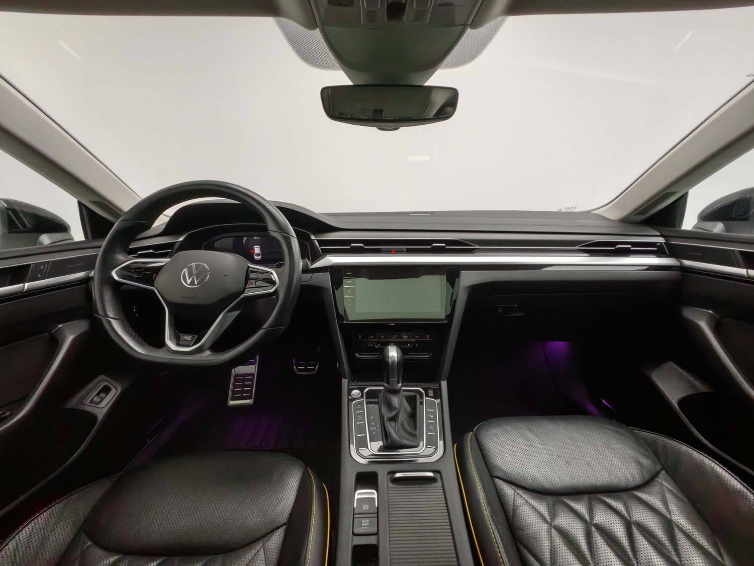 Подержанный Volkswagen CC 2021 2.0 AT