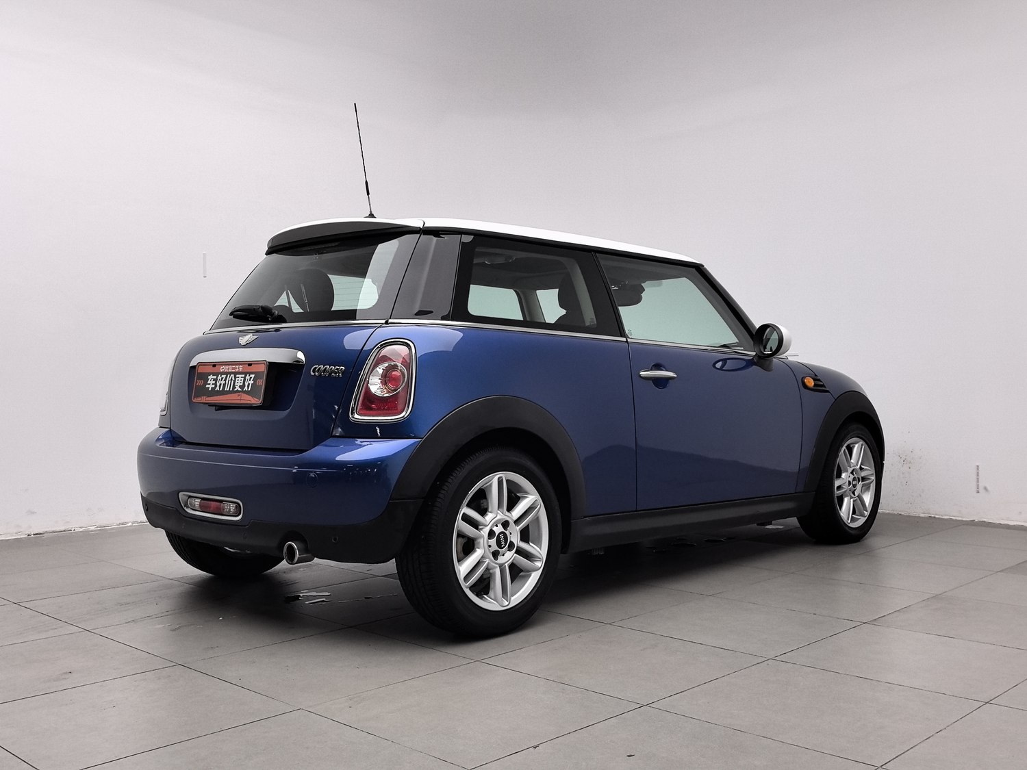 Used MINI MINI 2011 1.6 AT