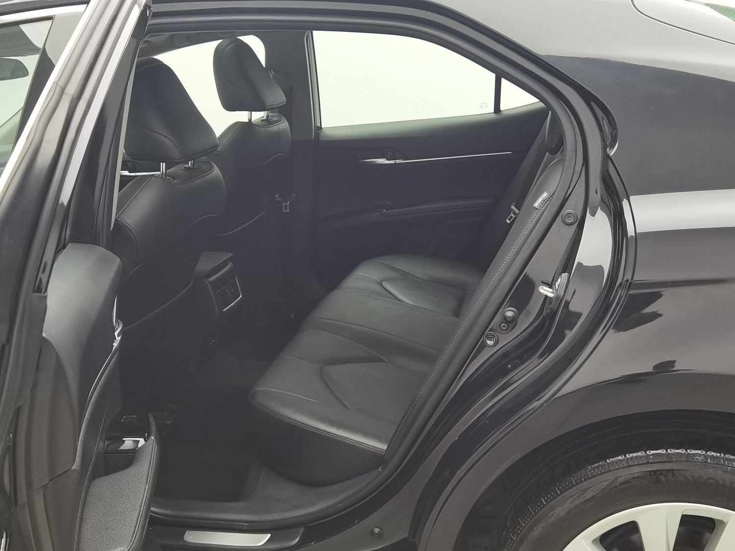 Used Toyota Camry 2021 2.0 AT