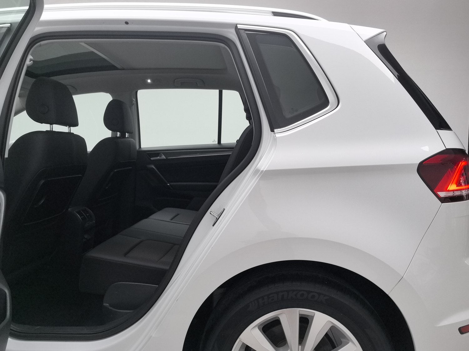 Used Volkswagen Golf Sportsvan 2018 1.4 AT