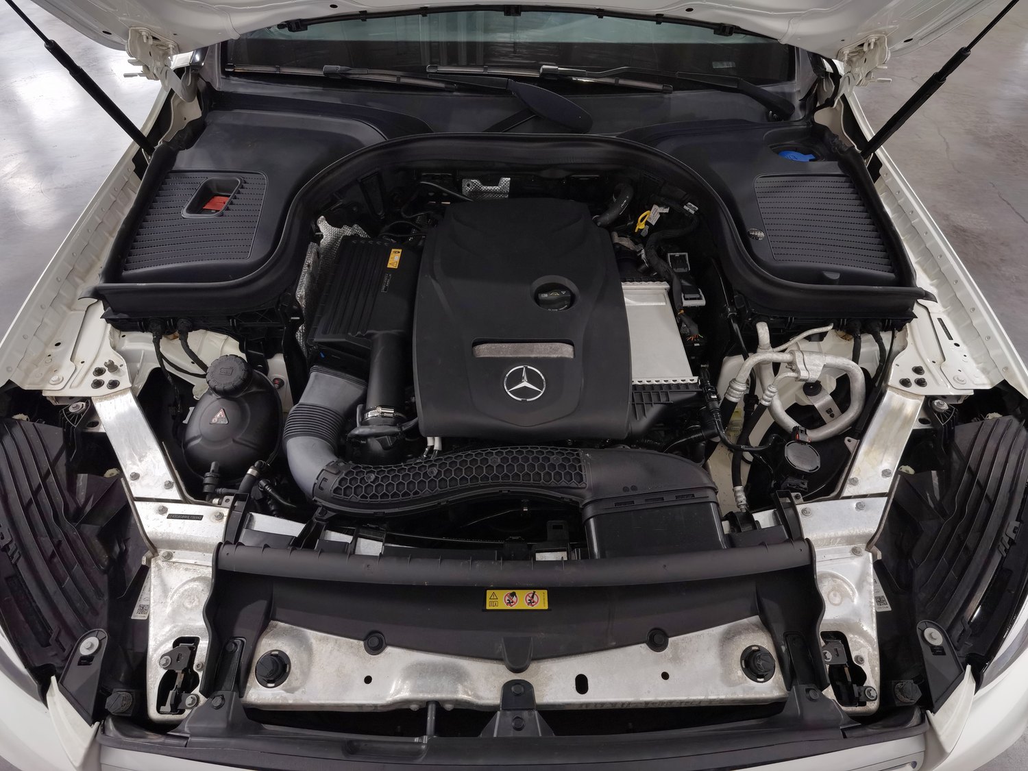 Used Mercedes-Benz GLC 2017 2.0 AT