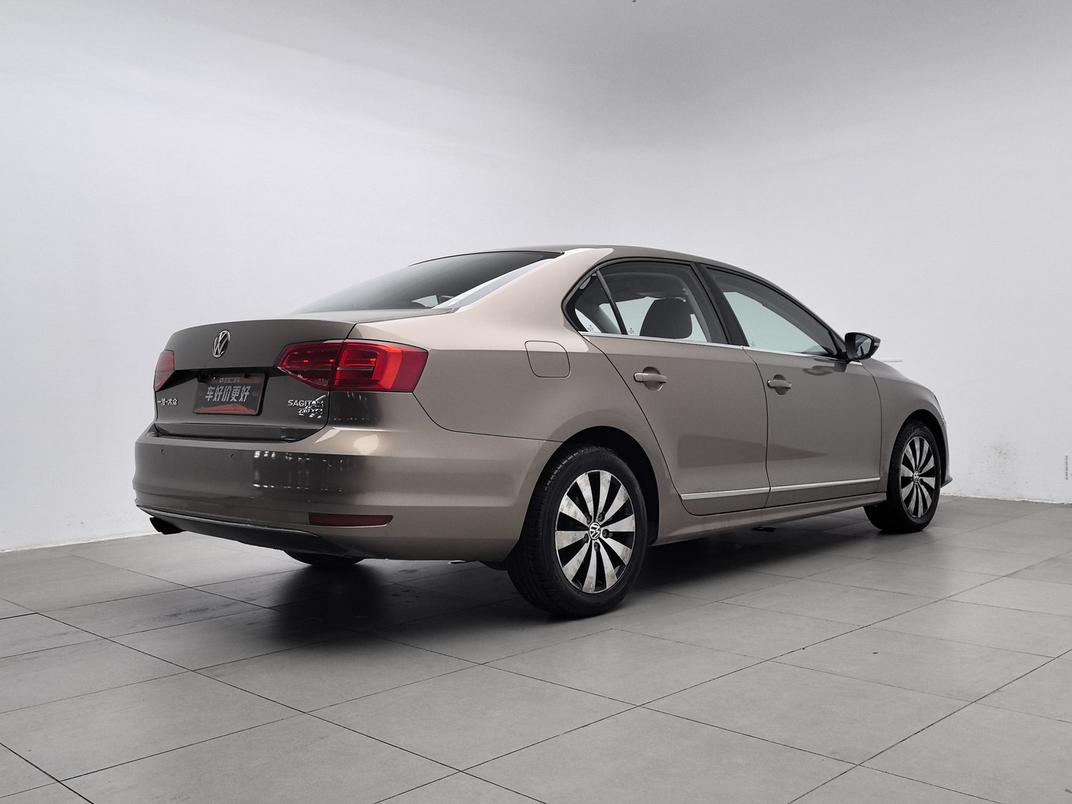 Used Volkswagen Sagitar 2015 1.4 AT