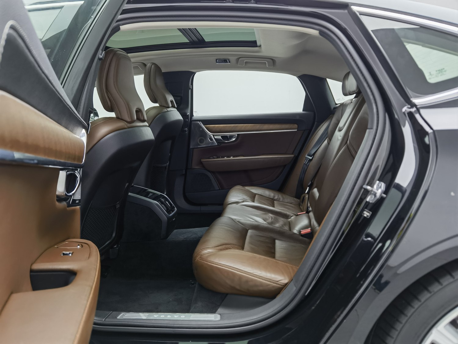 Used Volvo S90 2019 2.0 AT
