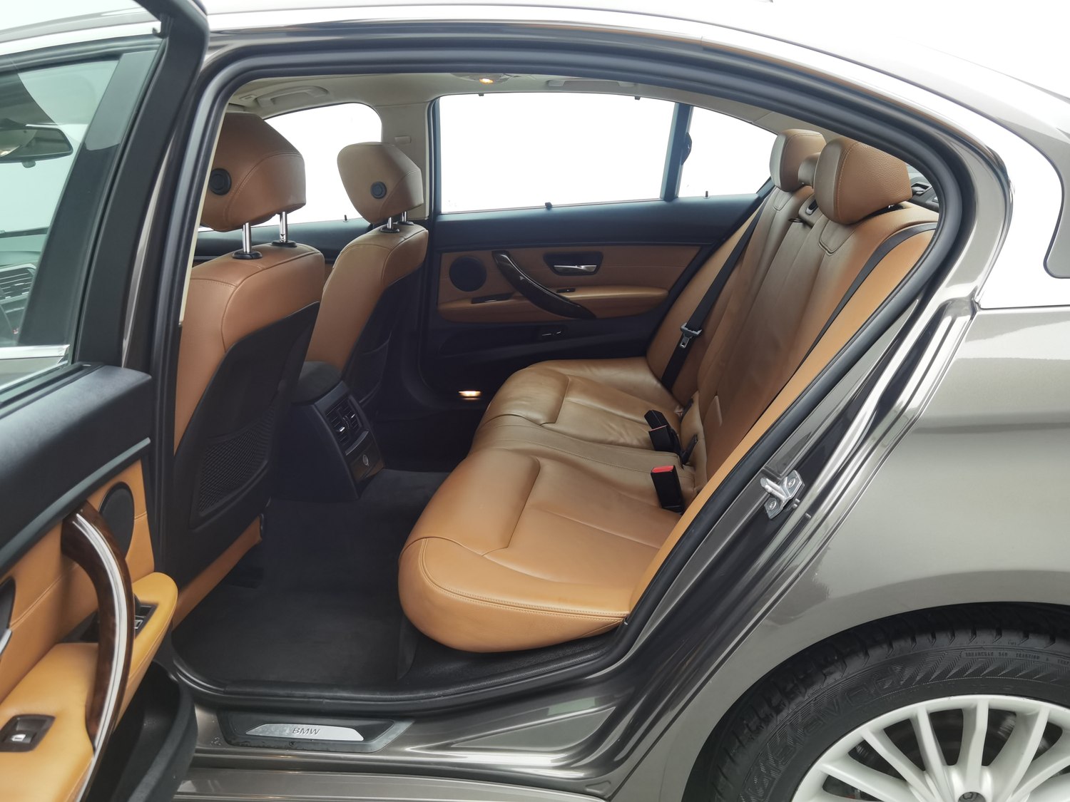 Used BMW THE3 2013 2.0 AT
