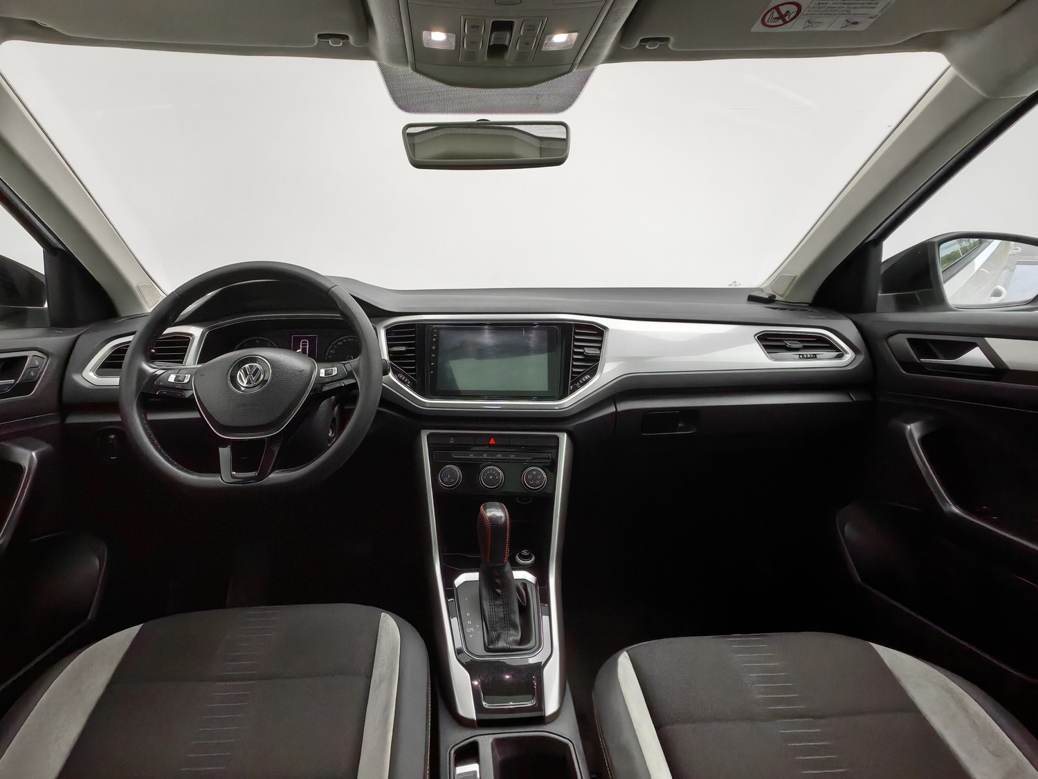 Б/у Volkswagen T-ROC Tange 2018 1.4 AT