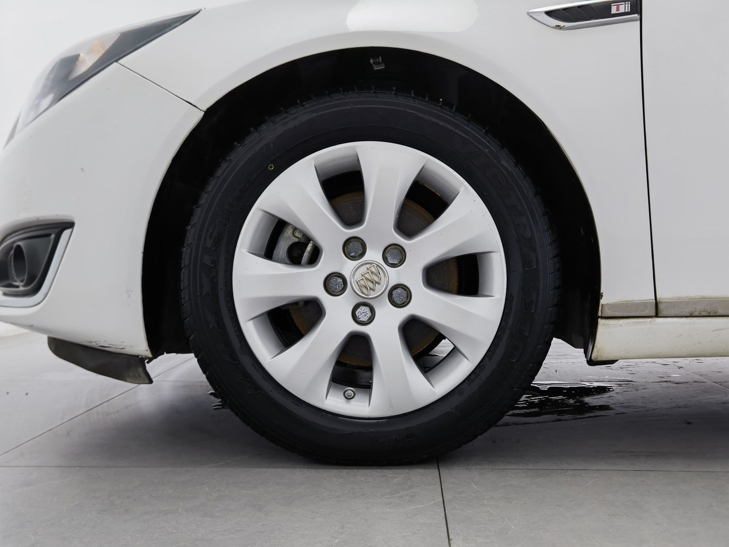 Used Buick Regal 2015 1.6 AT
