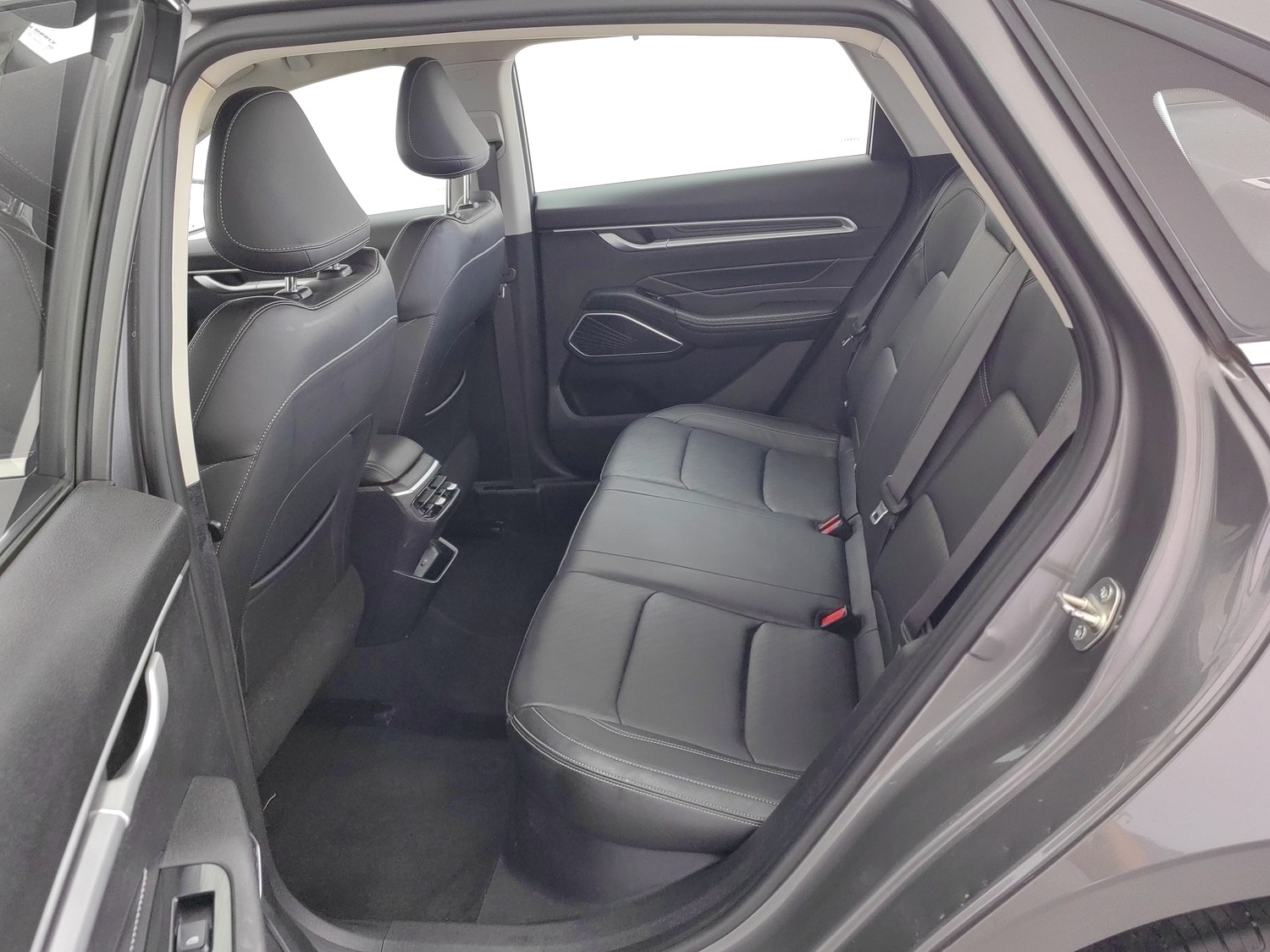 Used Geely Emgrand 2022 1.5 AT
