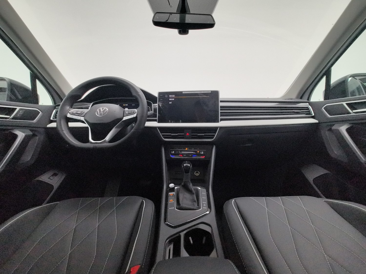 Used Volkswagen Tiguan L 2024 1.5 AT