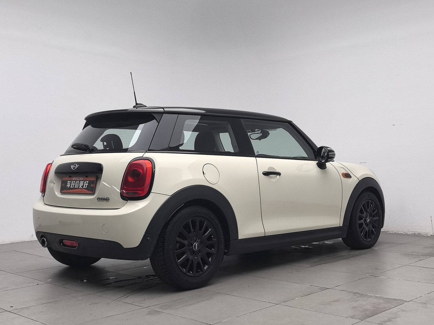 Used MINI MINI 2016 1.5 AT