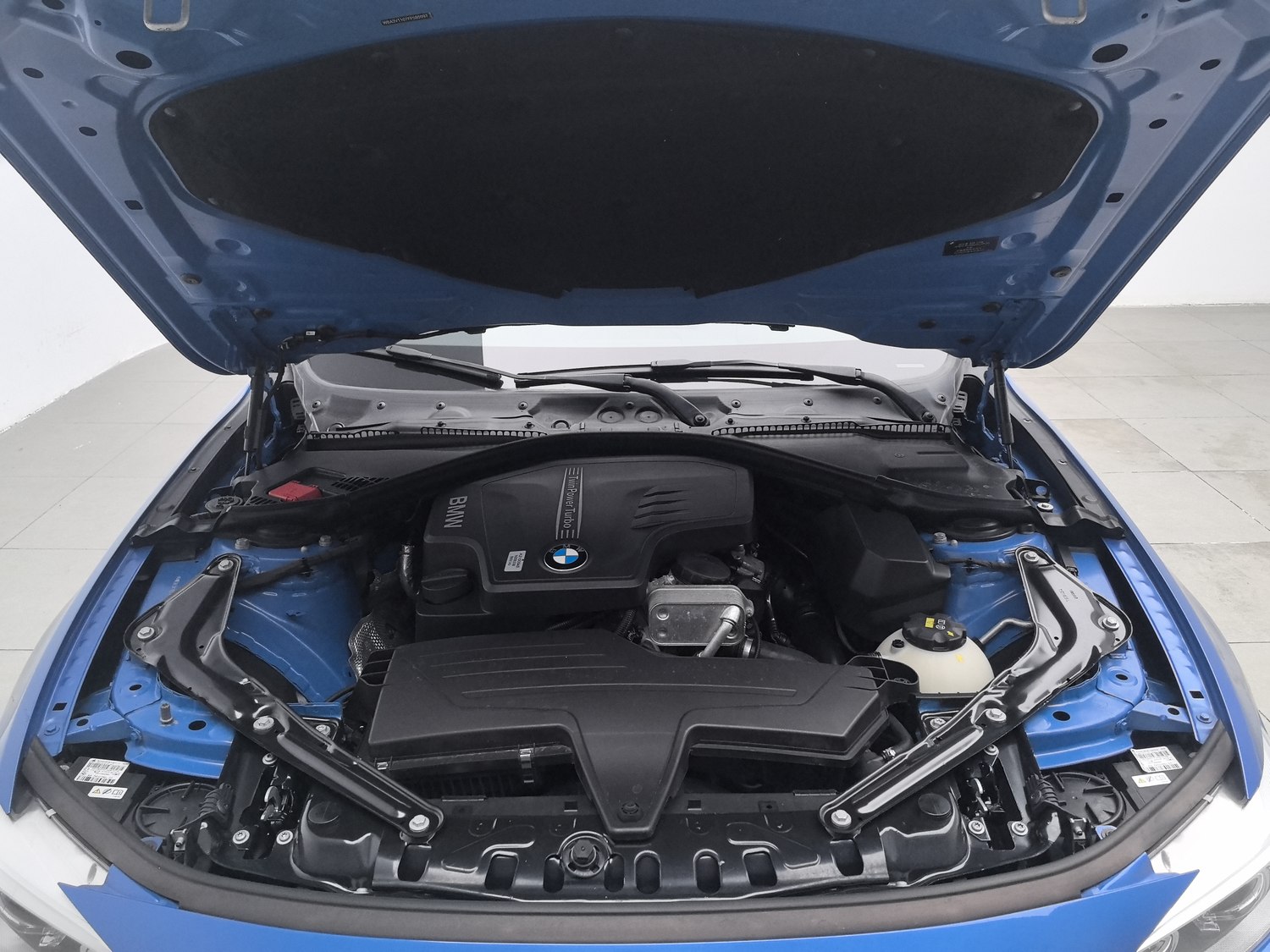 Used BMW THE4 2014 2.0 AT