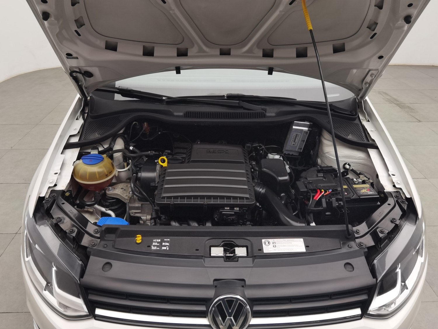 Used Volkswagen Polo 2018 1.5 AT
