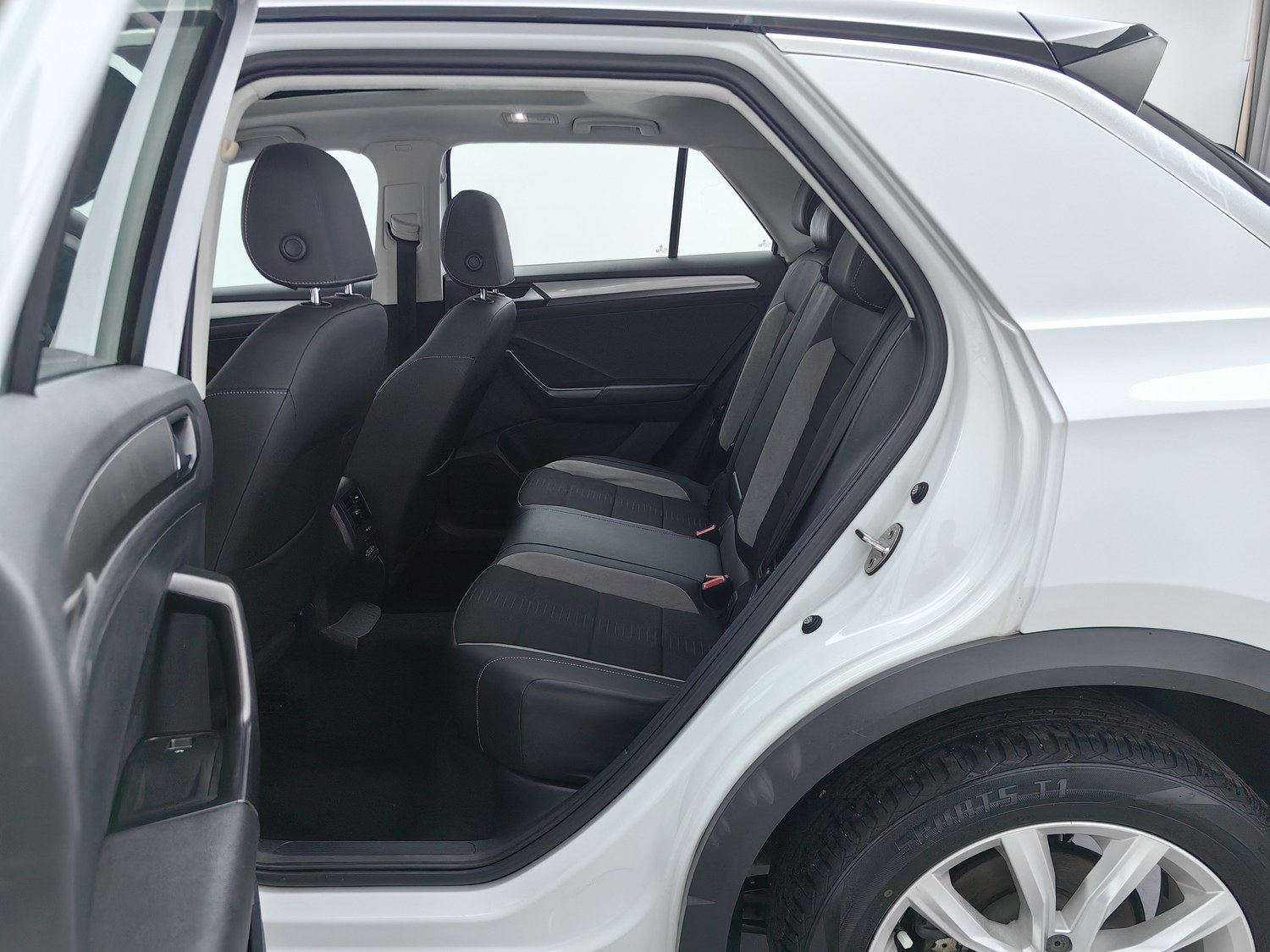Б/у Volkswagen T-ROC Tange 2018 1.4 AT