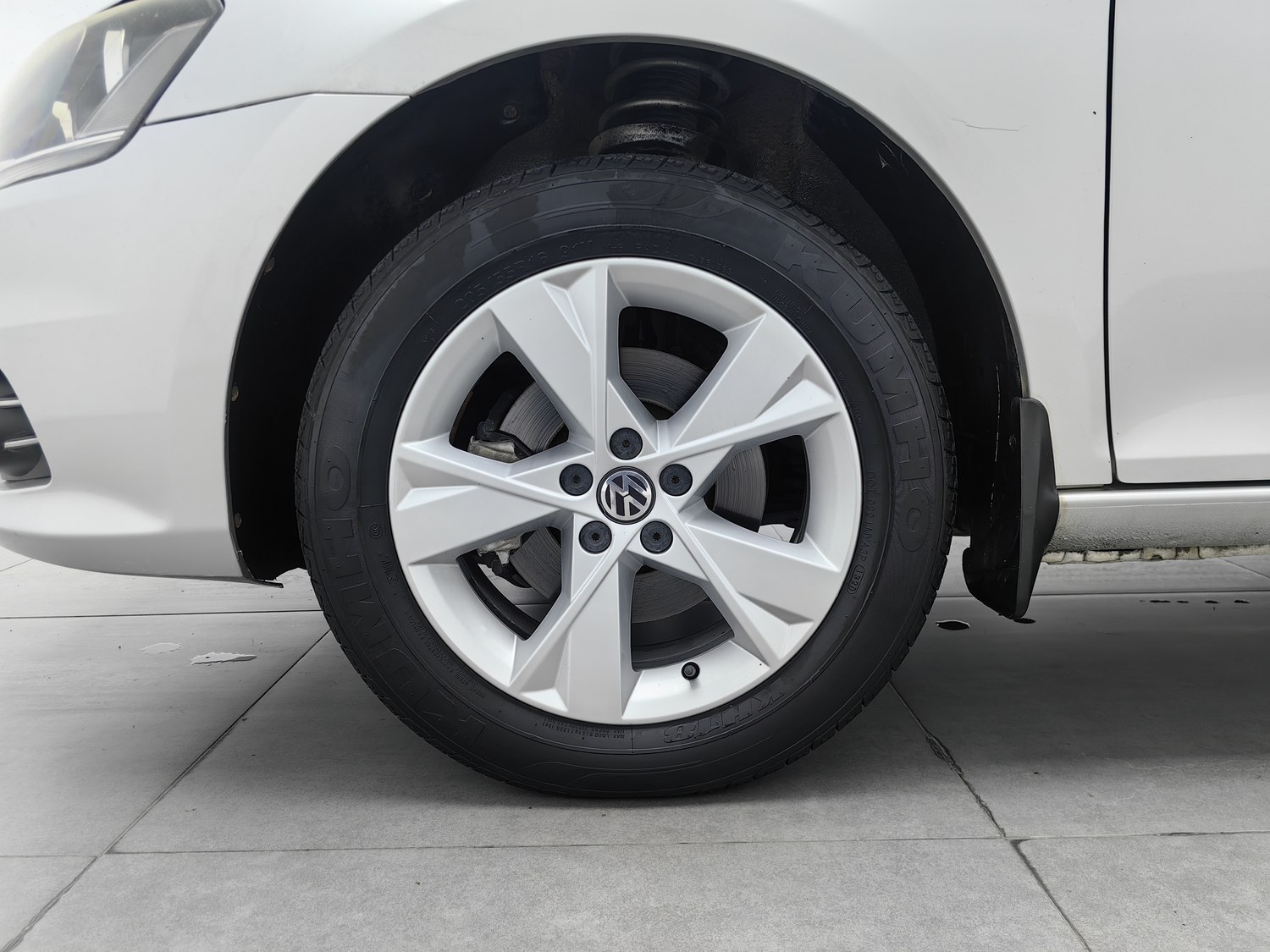 Used Volkswagen Bora 2015 1.6 MT