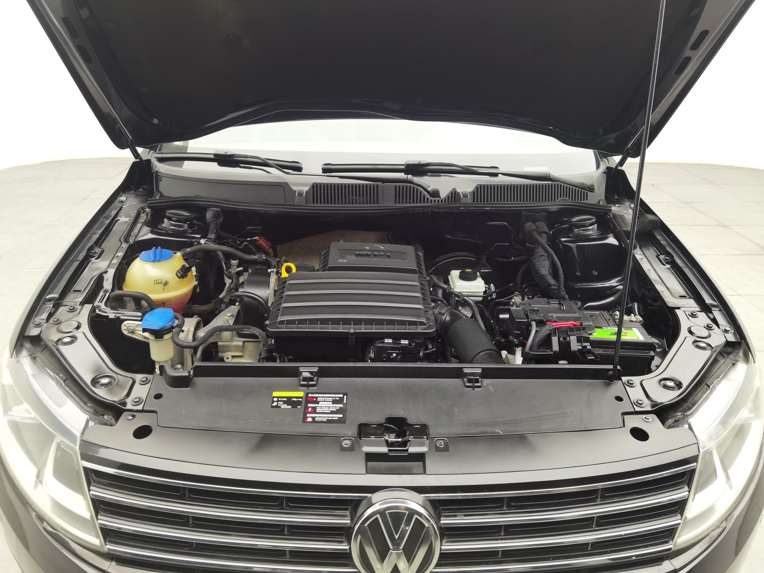 Used Volkswagen Lavida 2015 1.6 AT