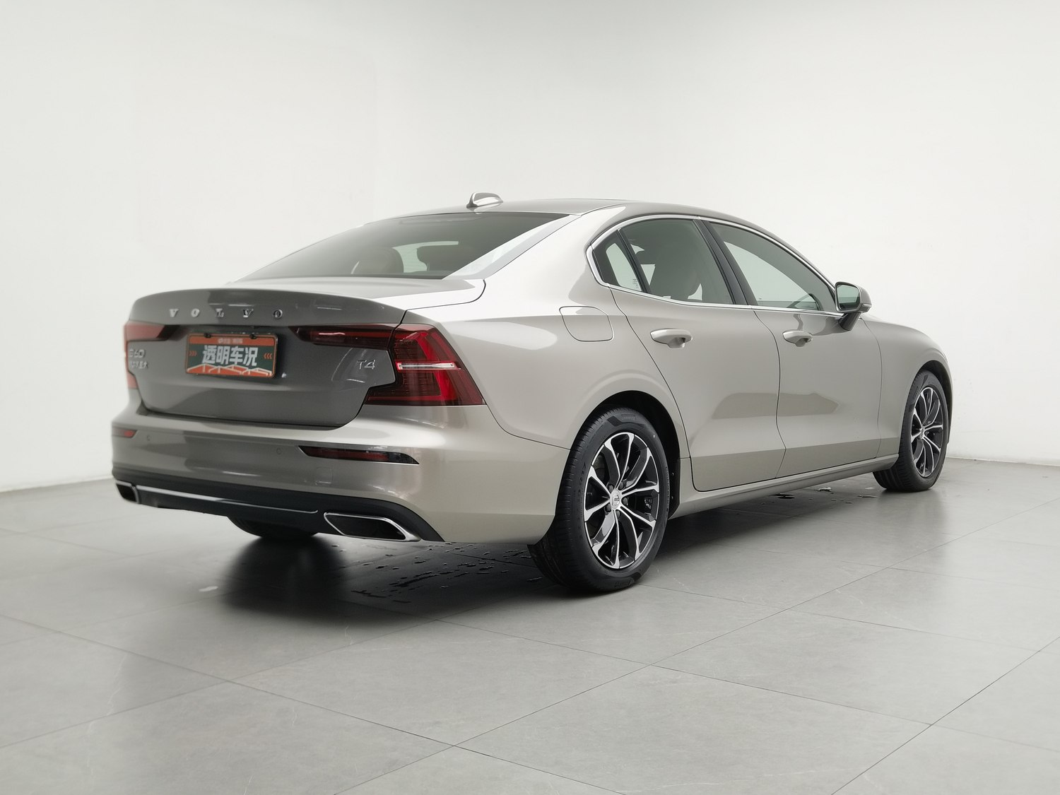 Used Volvo S60 2021 2.0 AT
