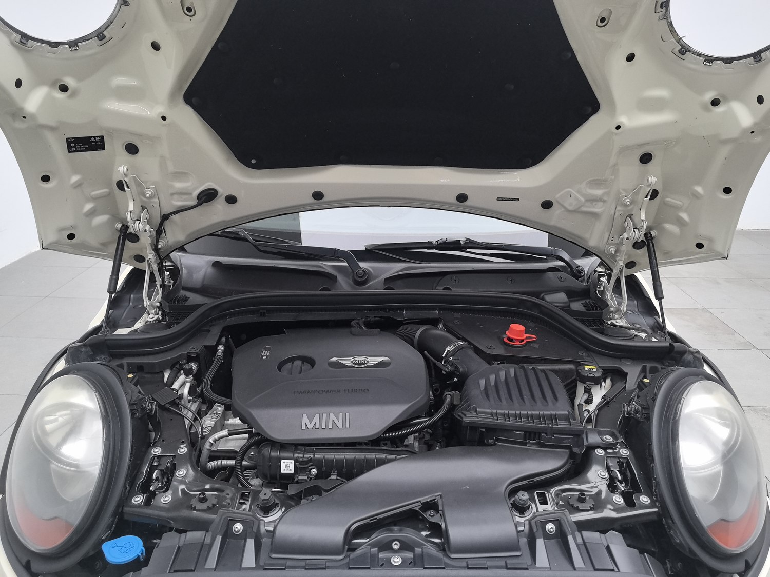 Used MINI MINI 2016 1.5 AT
