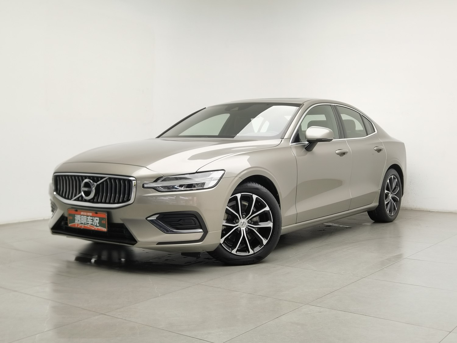 Used Volvo S60 2021 2.0 AT