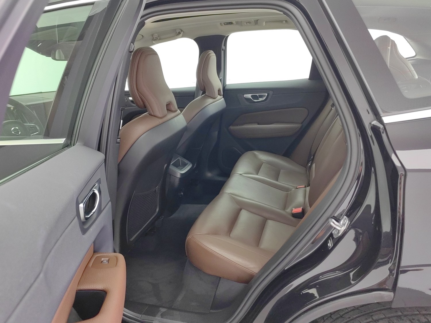 Used Volvo XC60 2020 2.0 AT