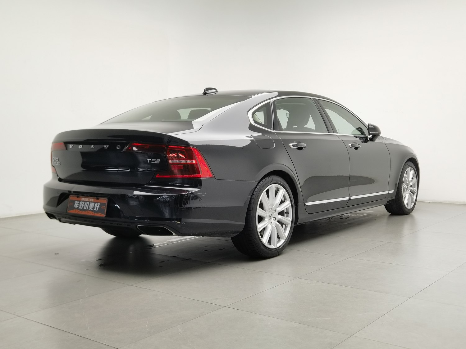 Used Volvo S90 2019 2.0 AT