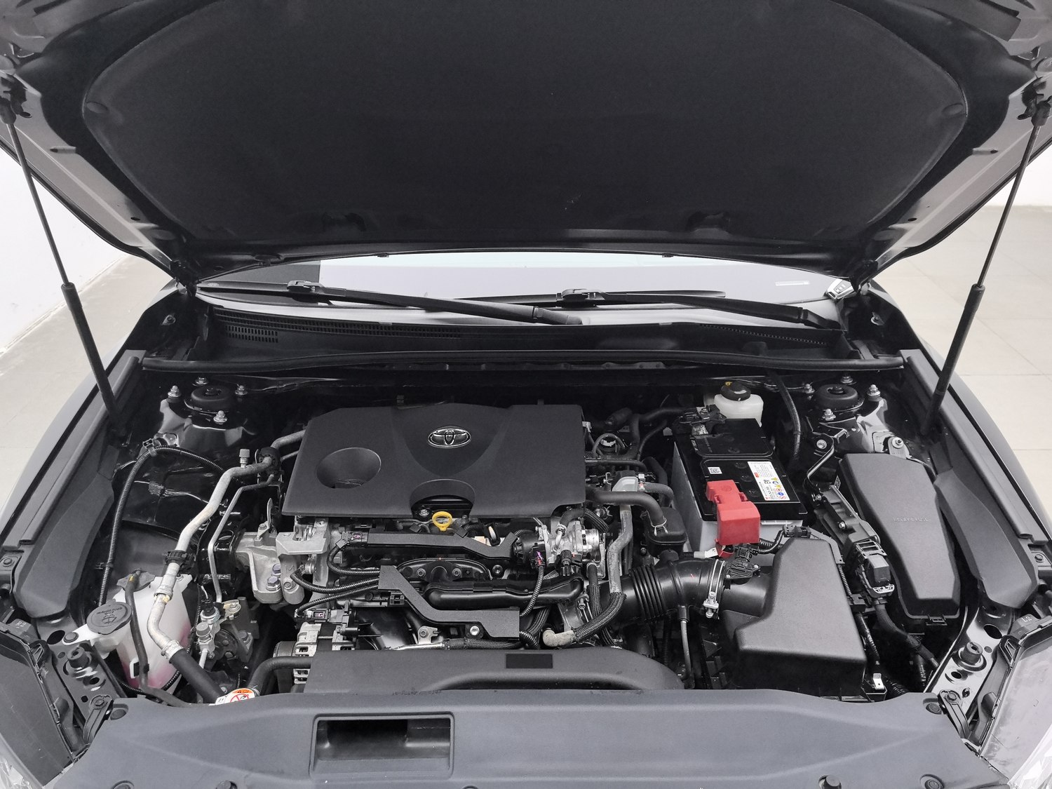 Used Toyota Camry 2019 2.0 AT