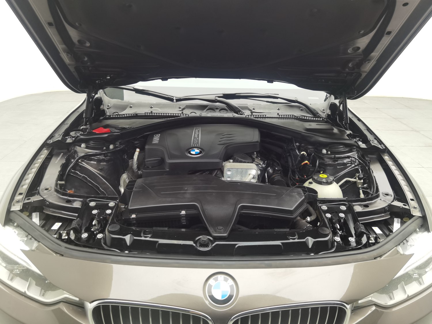 Used BMW THE3 2013 2.0 AT
