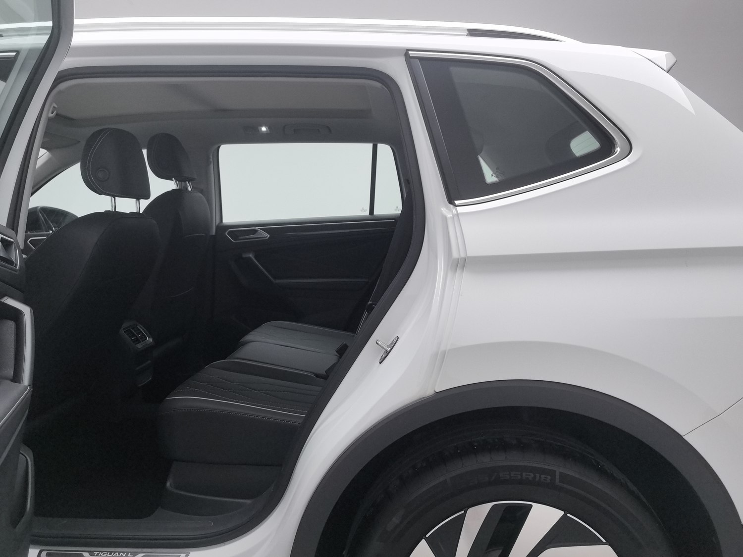 Used Volkswagen Tiguan L 2024 1.5 AT