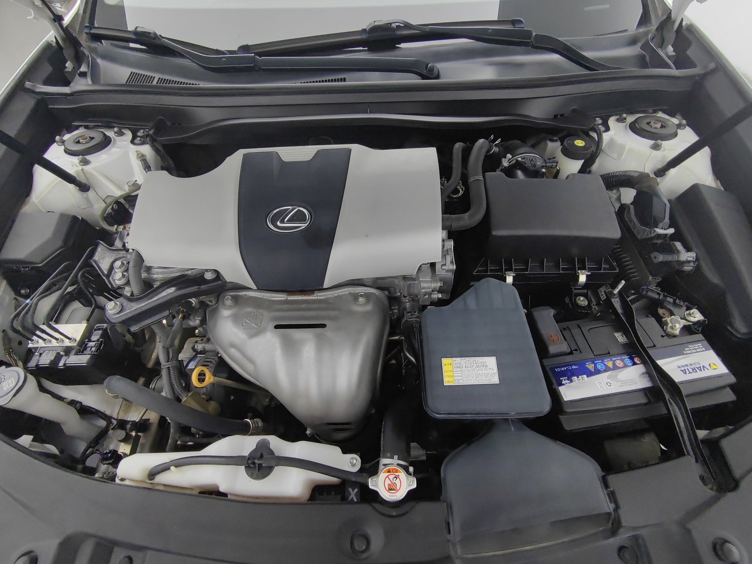 Used Lexus ES 2017 2.0 AT