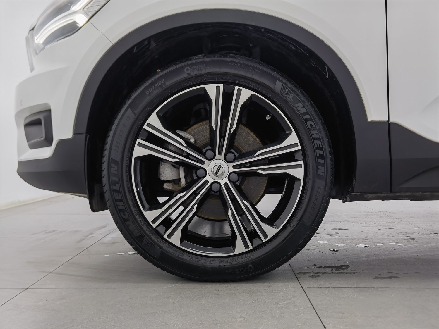 Used Volvo XC40 2021 2.0 AT