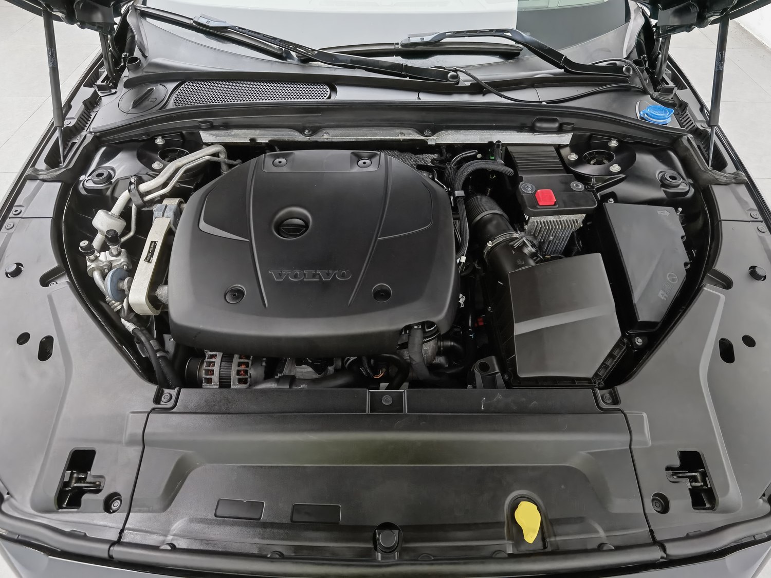 Used Volvo S90 2019 2.0 AT