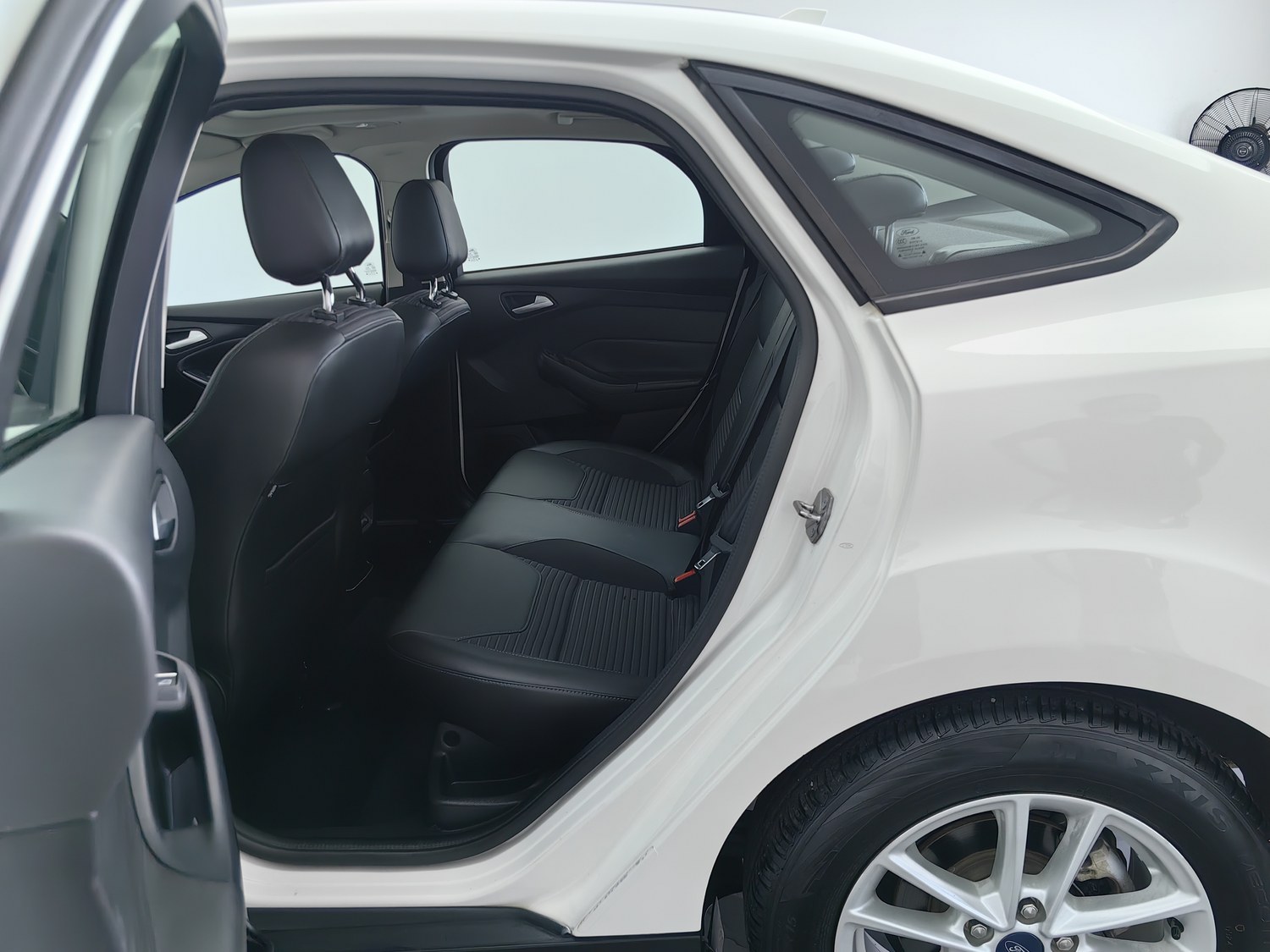 Used Ford Focus 2017 1.6 AT
