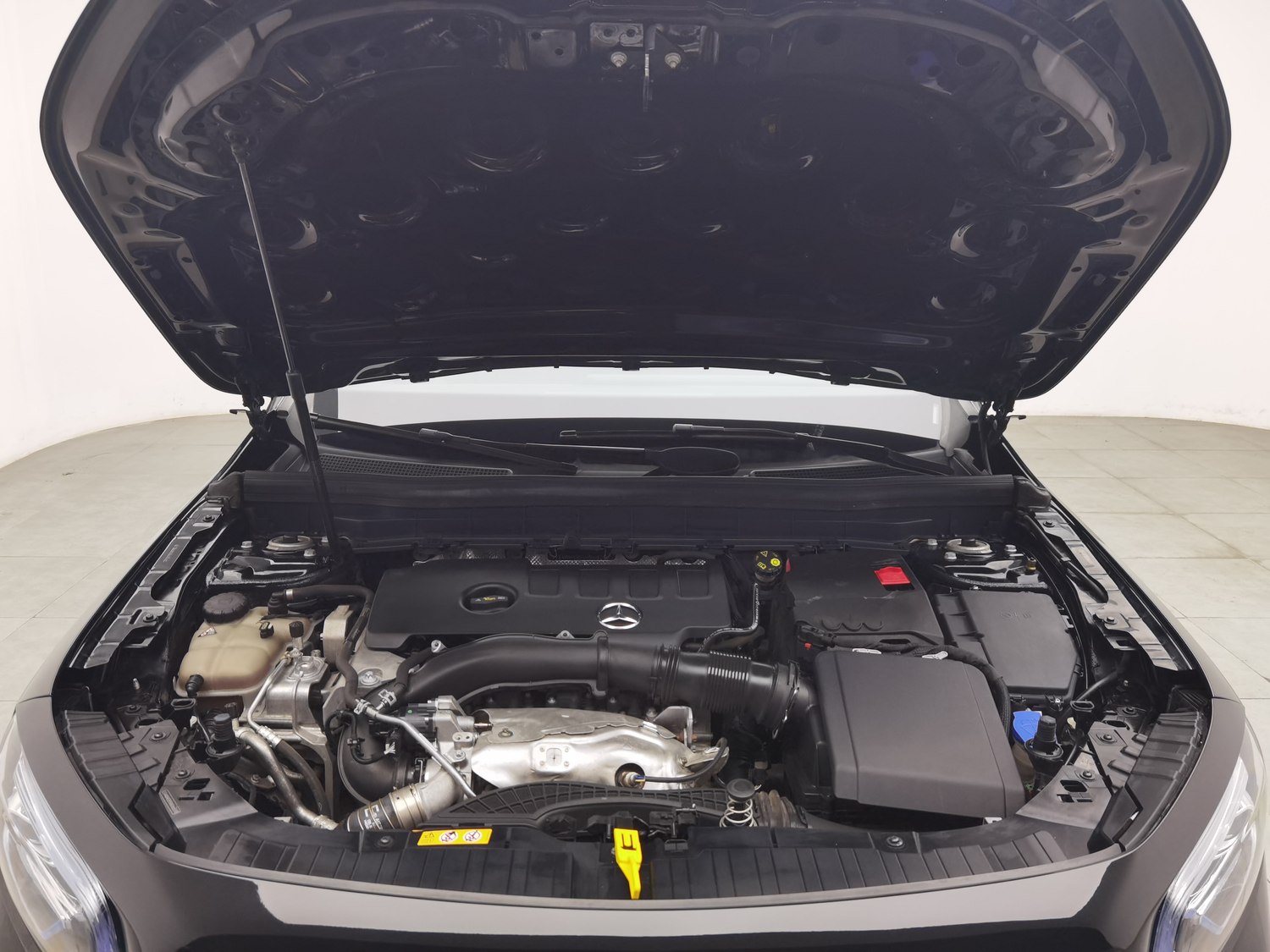 Used Mercedes-Benz GLB 2022 2.0 AT