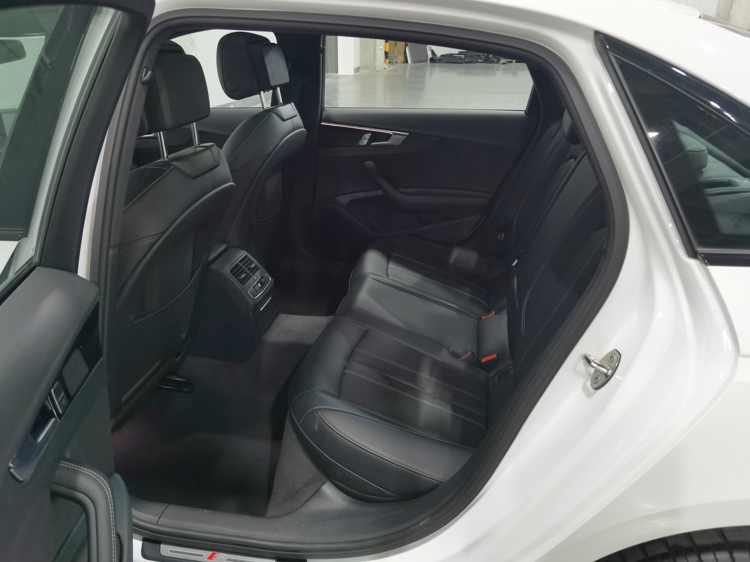 Used Audi A4L 2024 2.0 AT