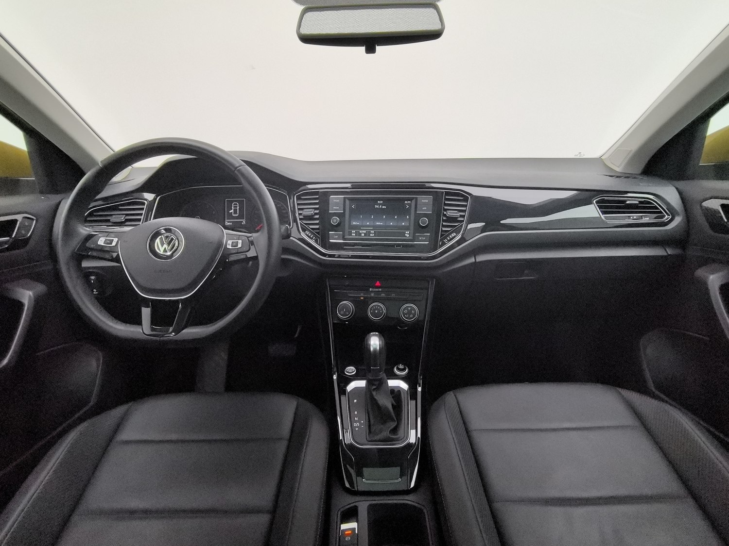 Used Volkswagen T-ROC Tange 2018 1.4 AT