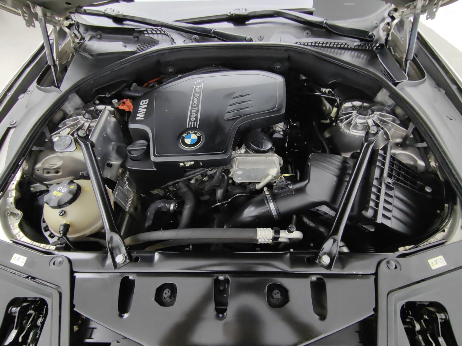 Used BMW THE5 2014 2.0 AT