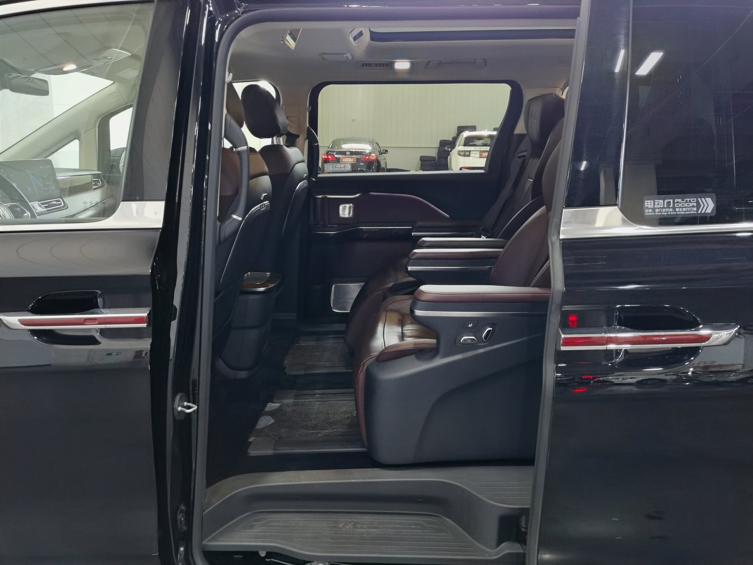 Used Hongqi HQ9 2023 2.0 AT