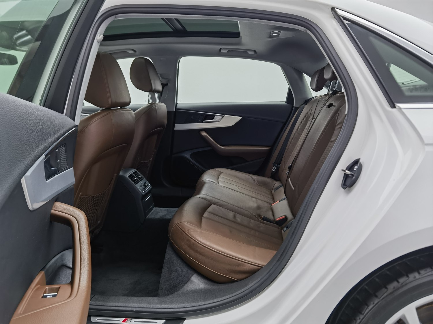 Audi A4L 2.0 AT d'occasion (2019)