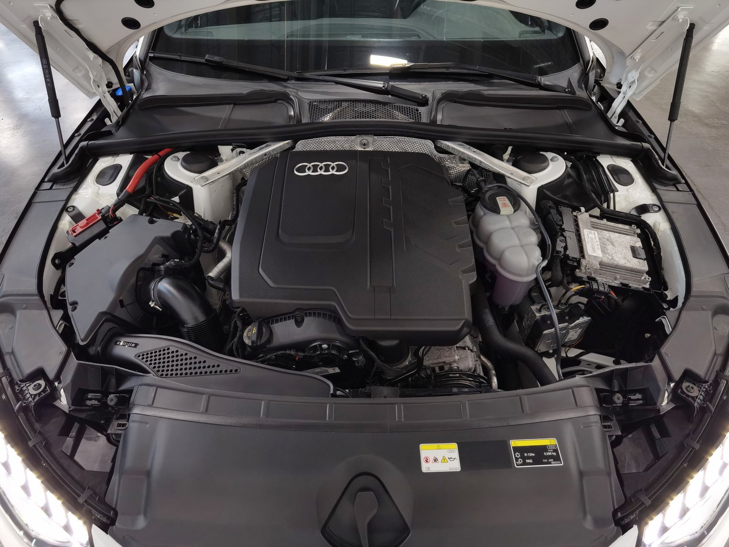 Used Audi A4L 2024 2.0 AT