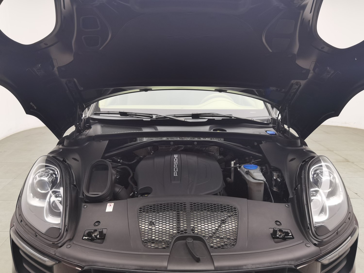 Used Porsche Macan 2016 2.0 AT