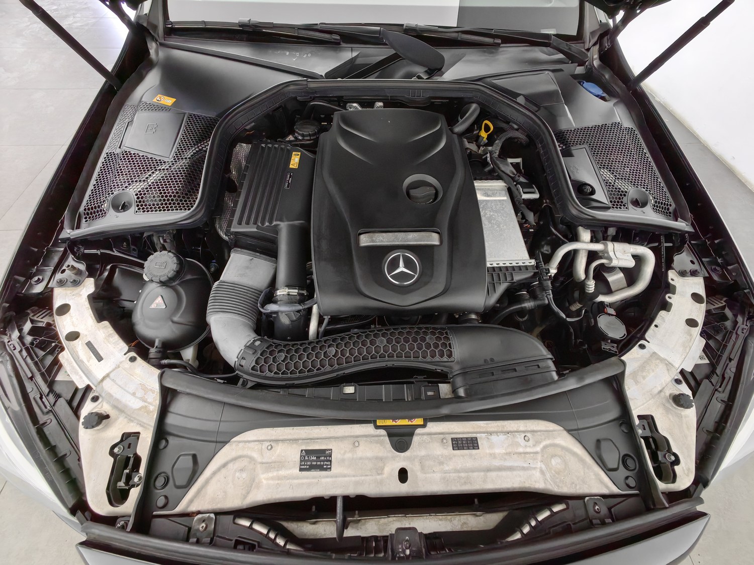 Used Mercedes-Benz C-Class 2016 2.0 AT