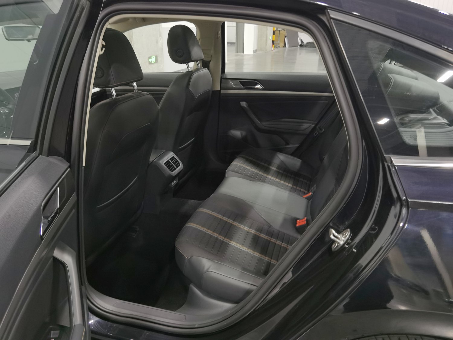 Used Volkswagen Lavida 2019 1.4 AT