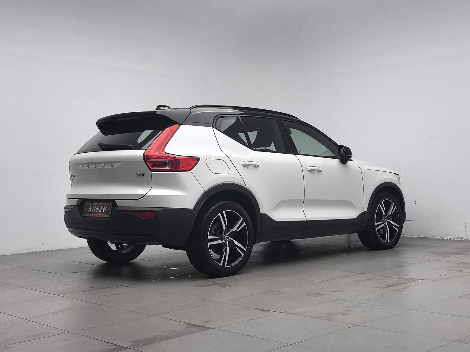 Used Volvo XC40 2021 2.0 AT