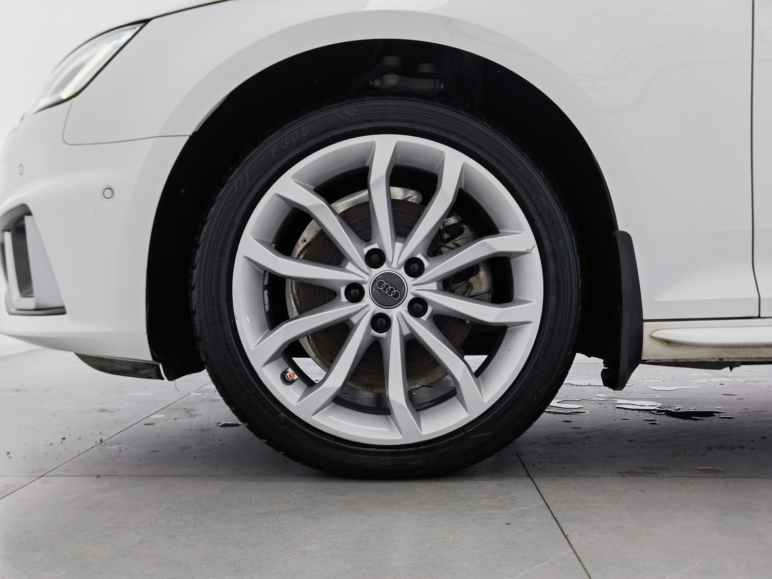Audi A4L 2.0 AT d'occasion (2019)