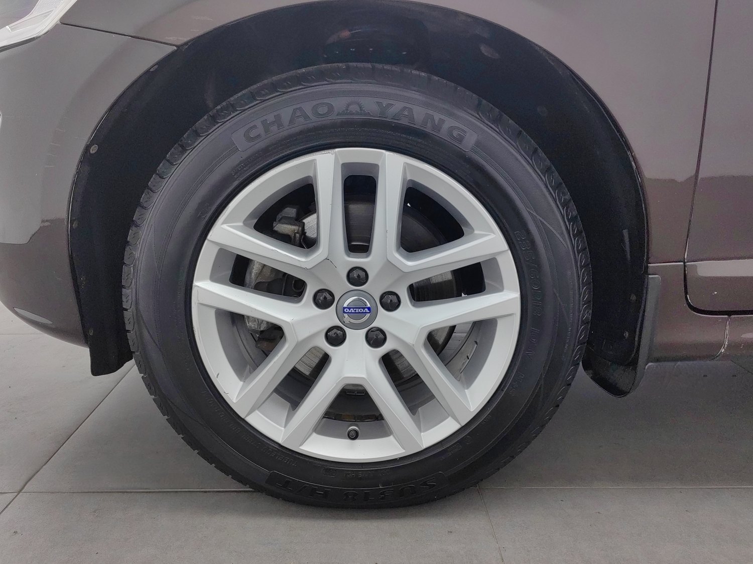 Used Volvo XC60 2017 2.0 AT
