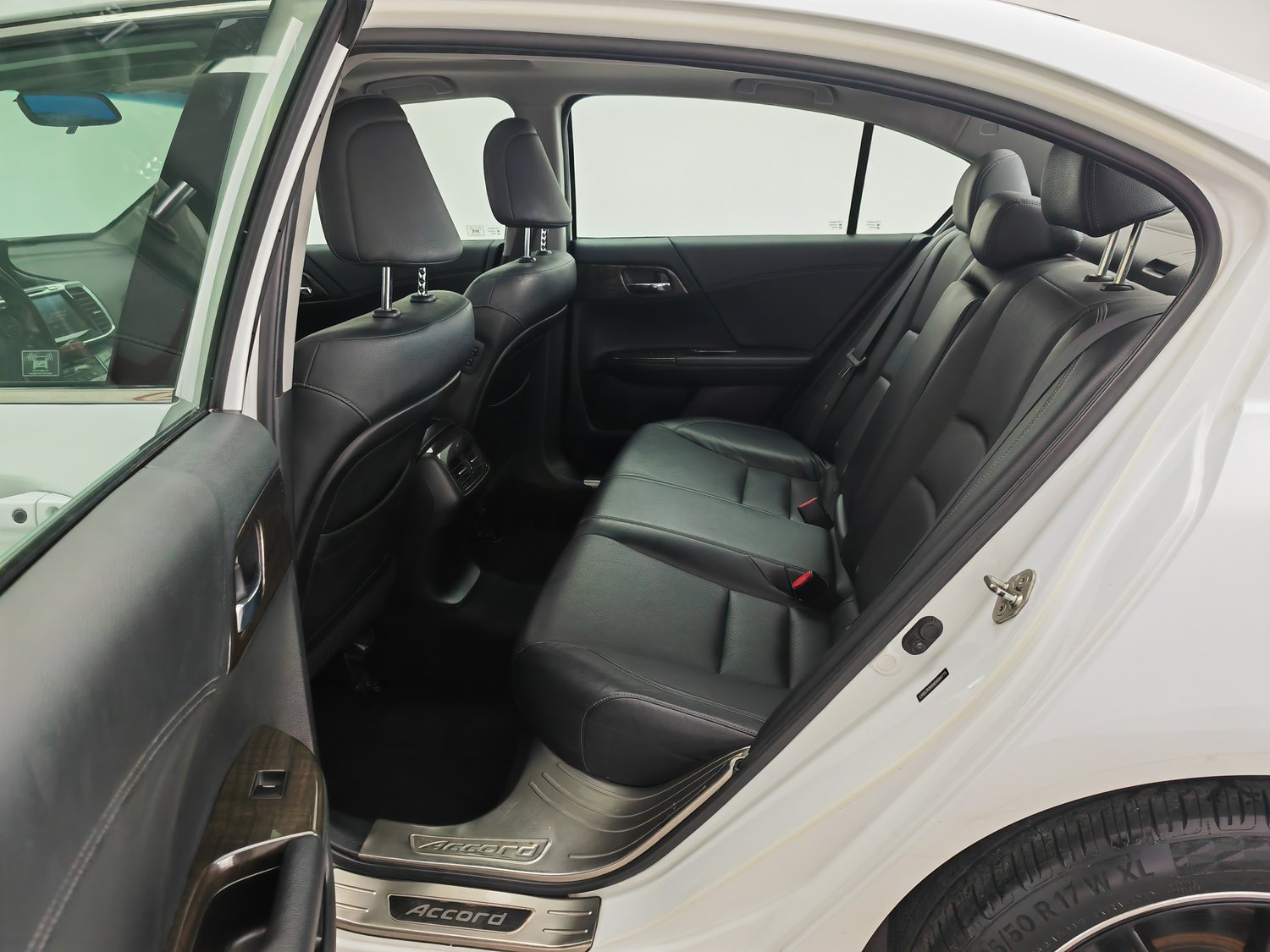 Подержанный Honda Accord 2014 2.4 AT